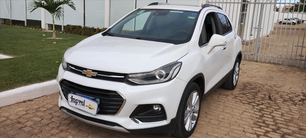 CHEVROLET         TRACKER