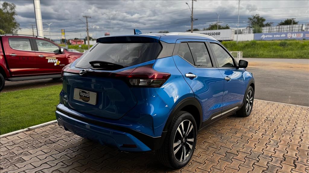 NISSAN         KICKS