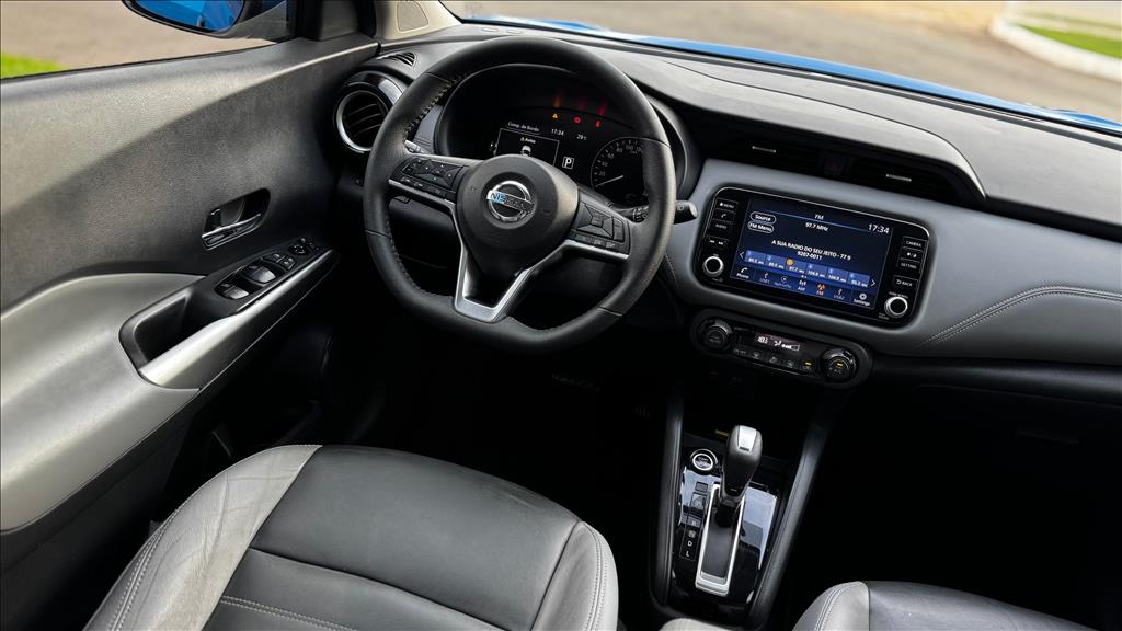 NISSAN         KICKS