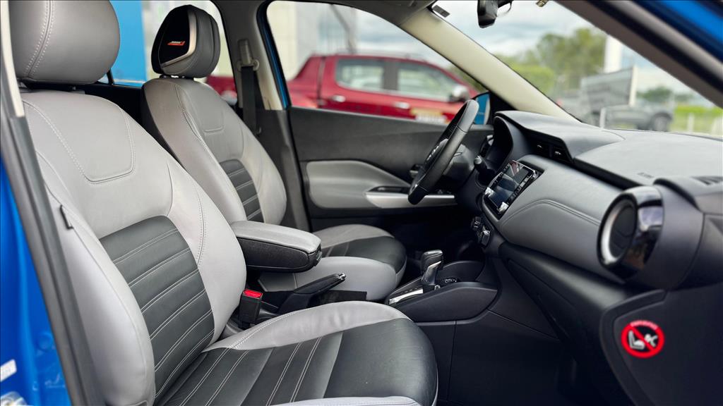 NISSAN         KICKS