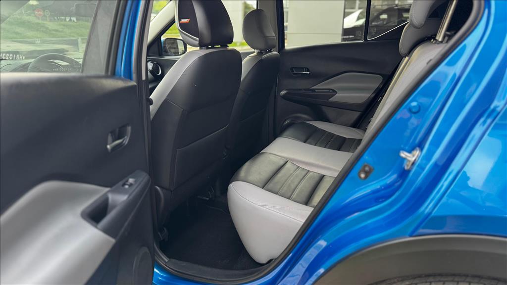 NISSAN         KICKS